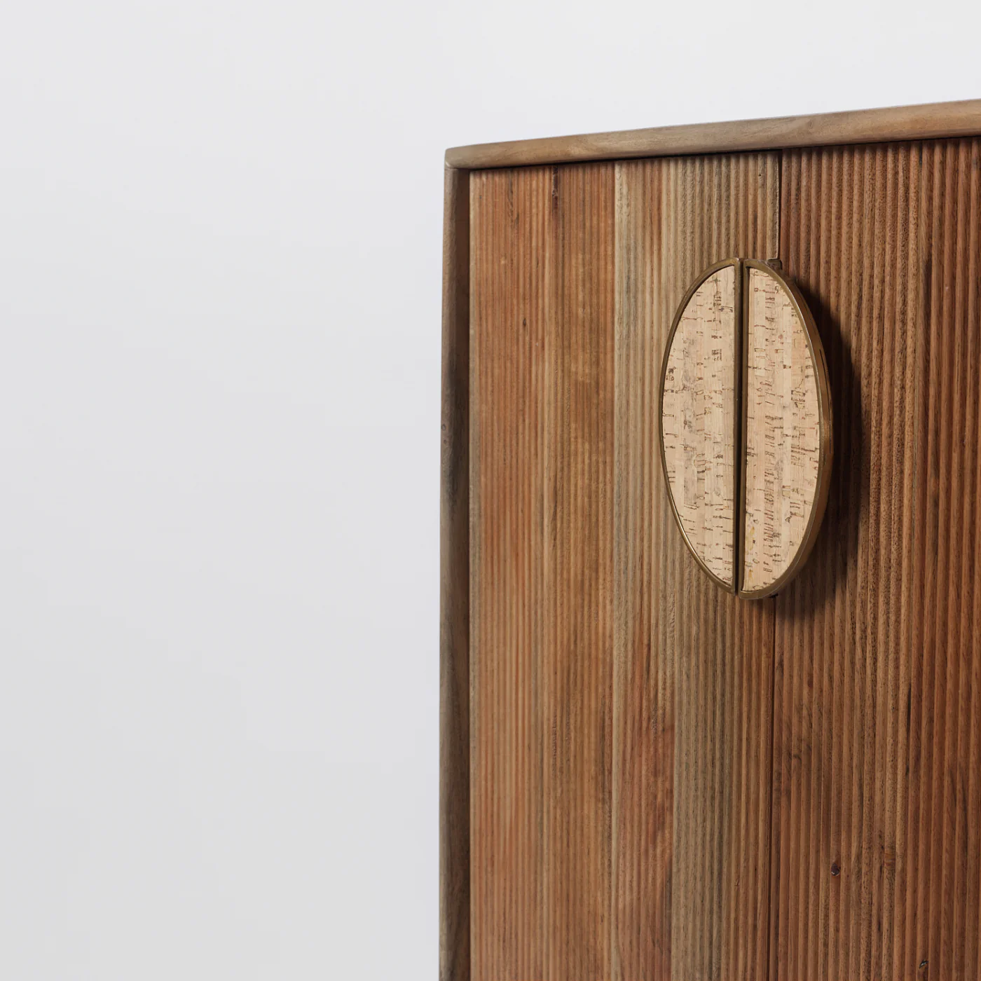 Edvard Acacia Ribbed Drinks Cabinet - Image 7