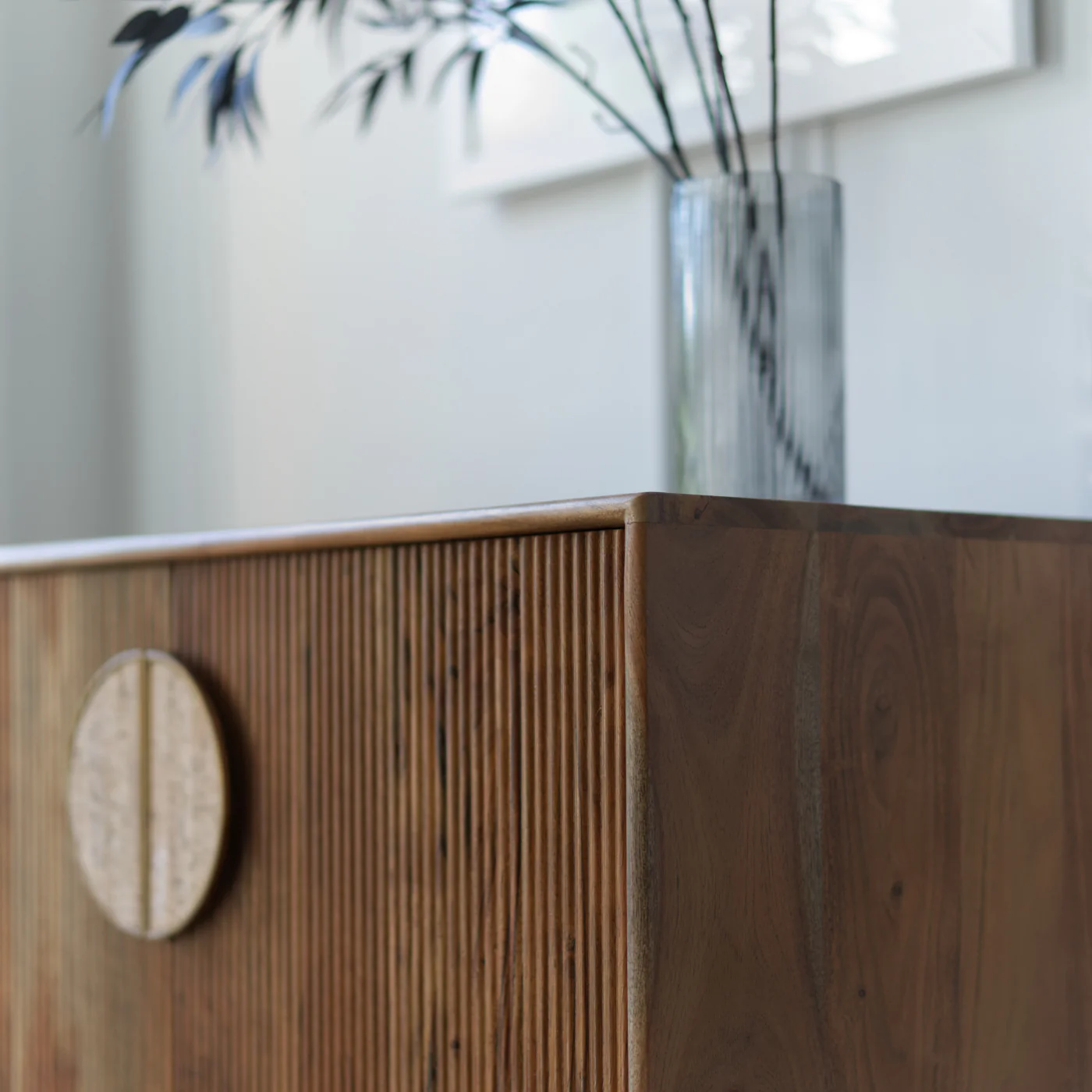 Edvard Acacia Ribbed Drinks Cabinet - Image 8