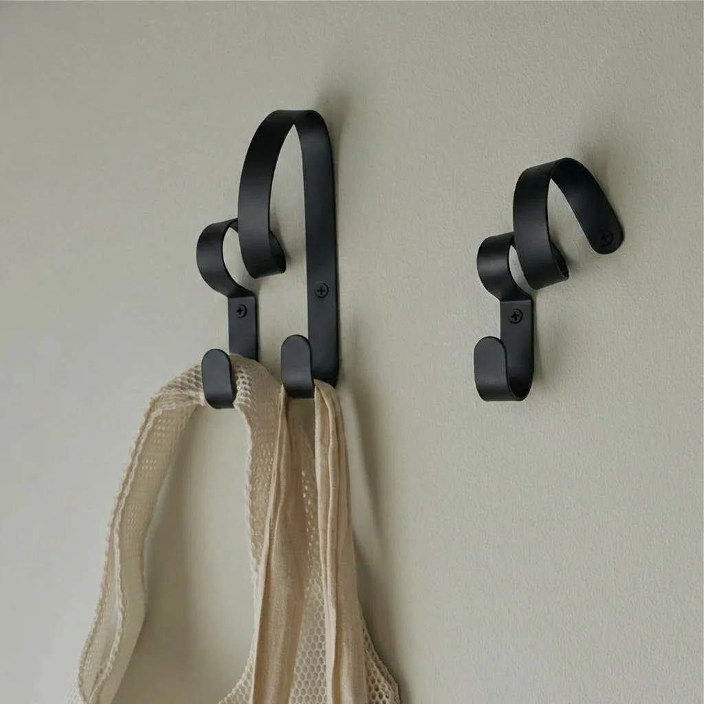 Faste Double Hook, Black