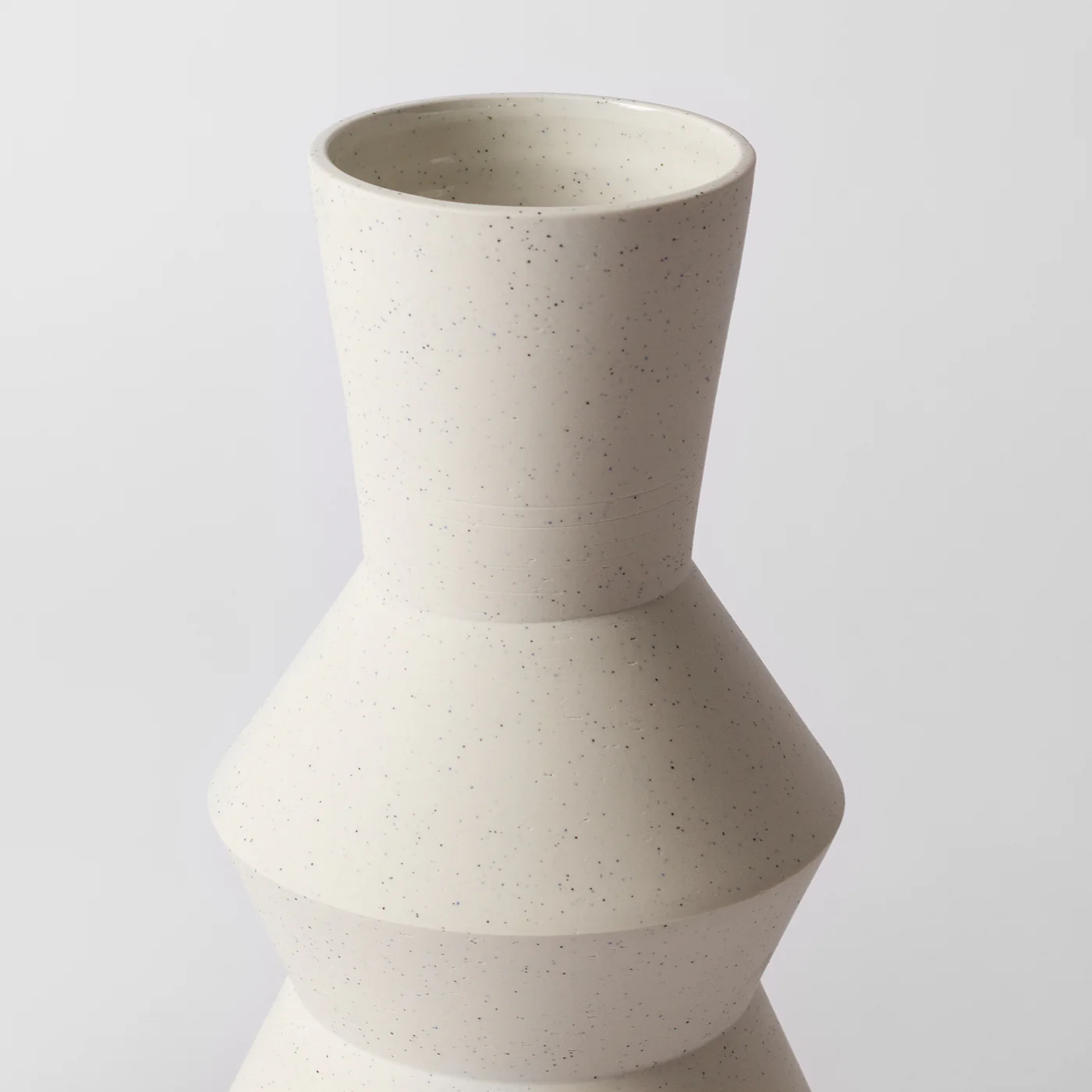Flekk Angular Vase, L - Image 3