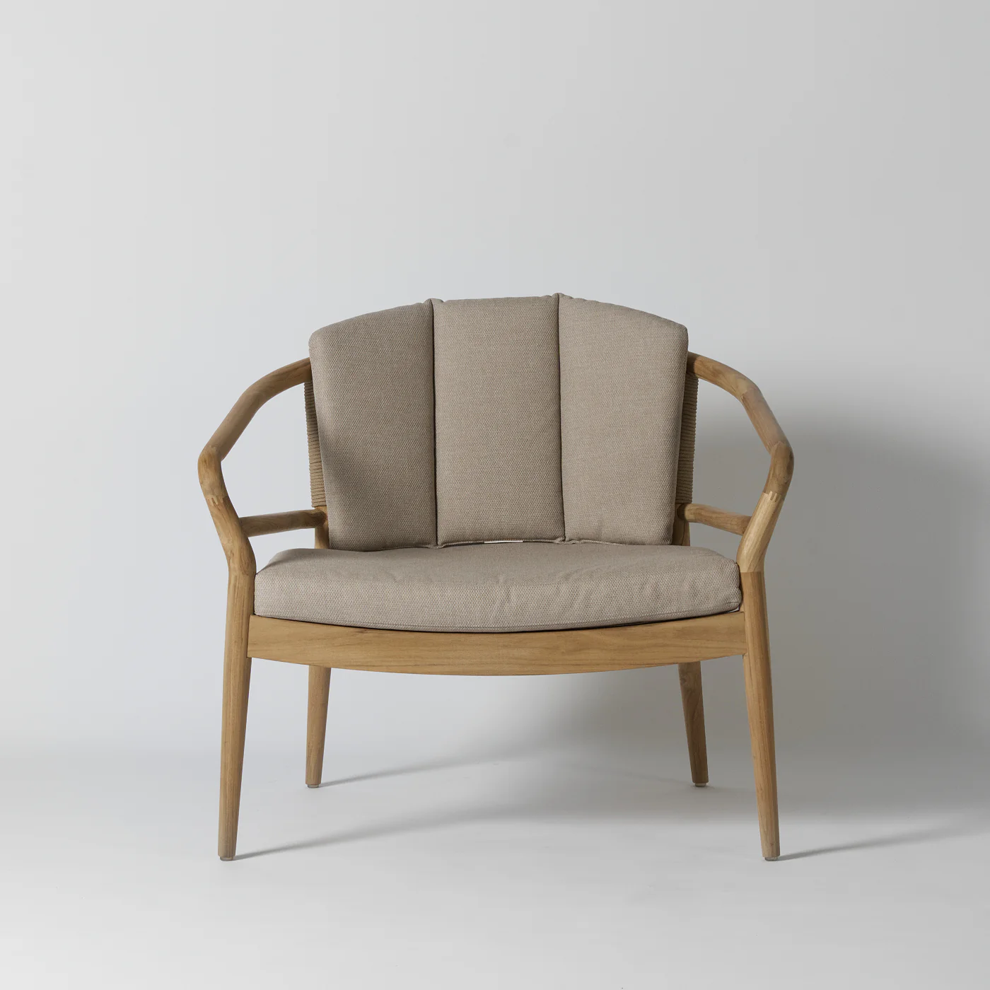 Hugge Outdoor Lounge Chair - Image 5