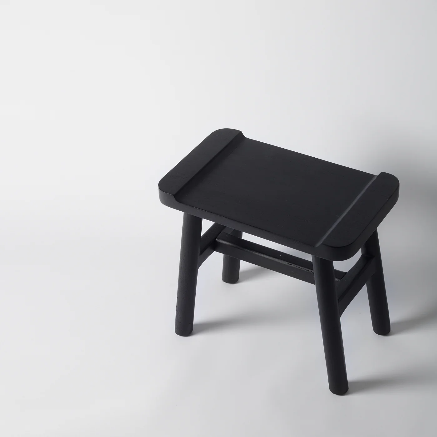 Kettil Black Wooden Step Stool - Image 3