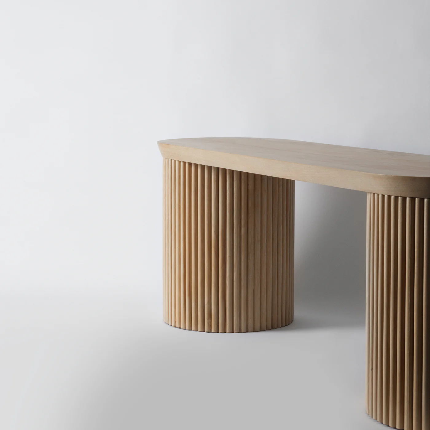 Larsen Ribbed Dining Bench Short - Image 4