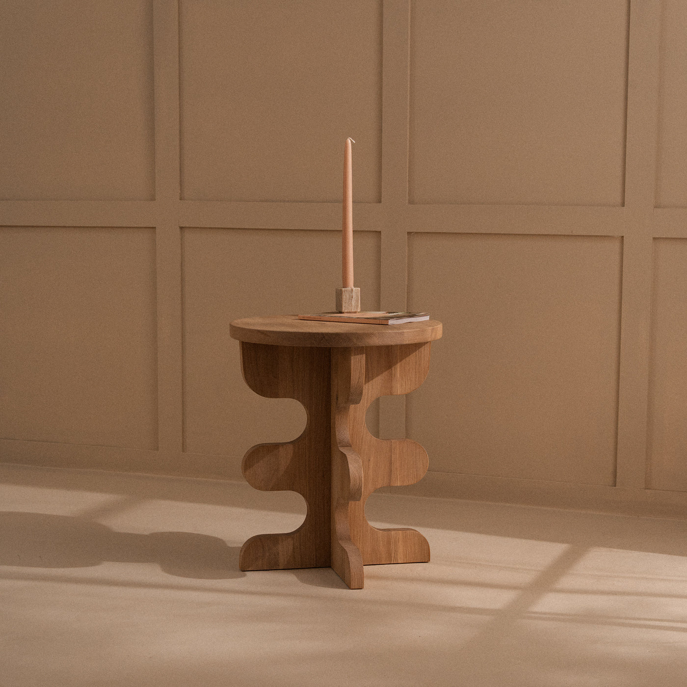 Ribform Oak Side Table - Image 2