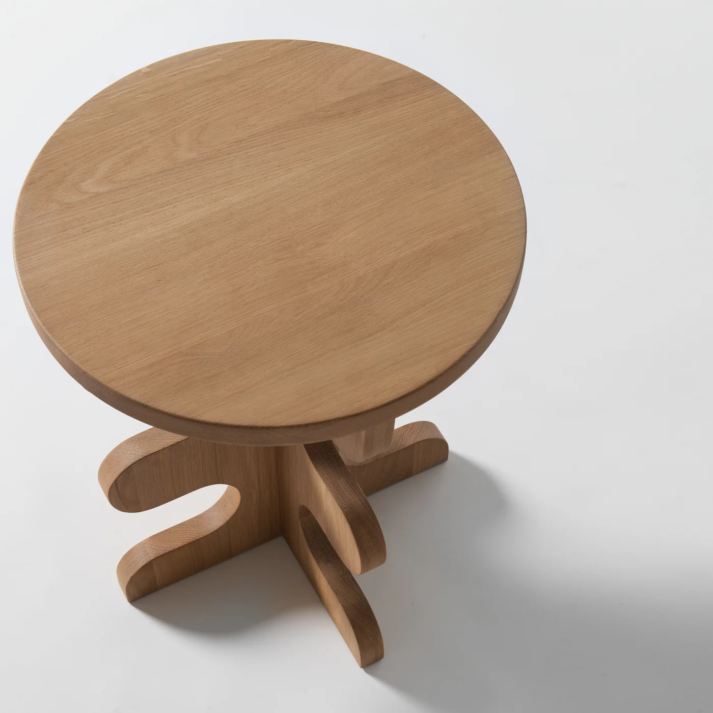 Ribform Oak Side Table - Image 4