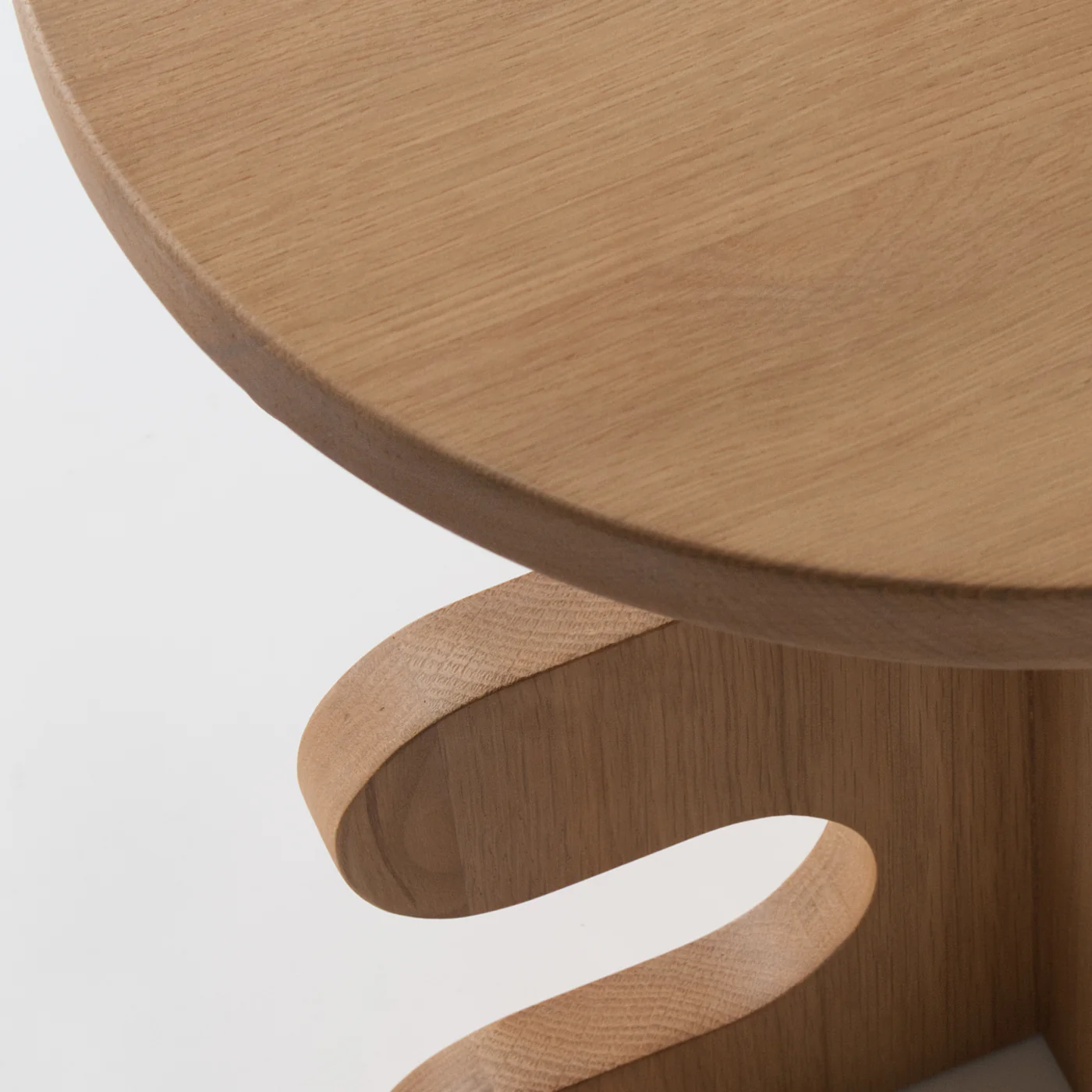 Ribform Oak Side Table - Image 7