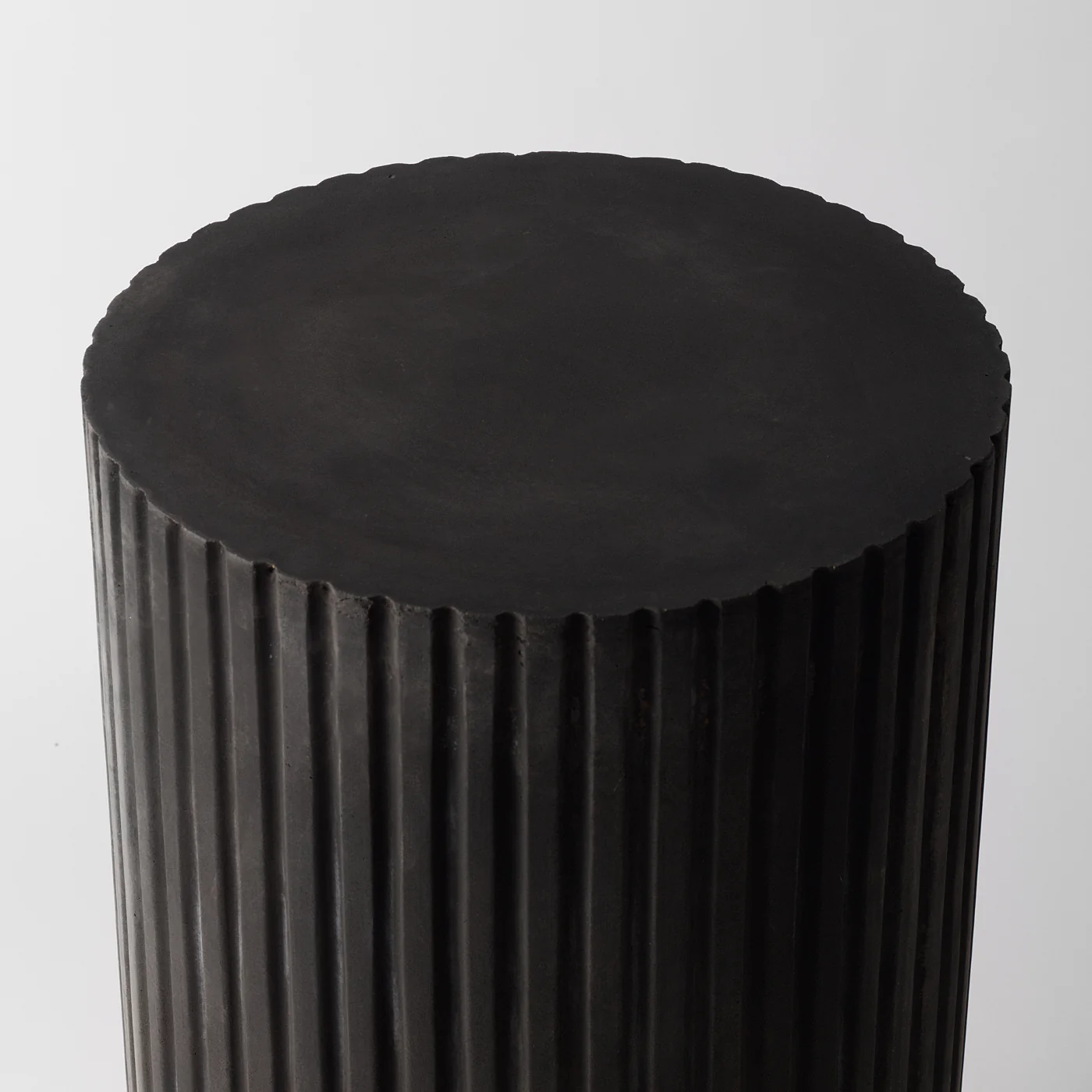 Skalep Charcoal Plinth - Image 5