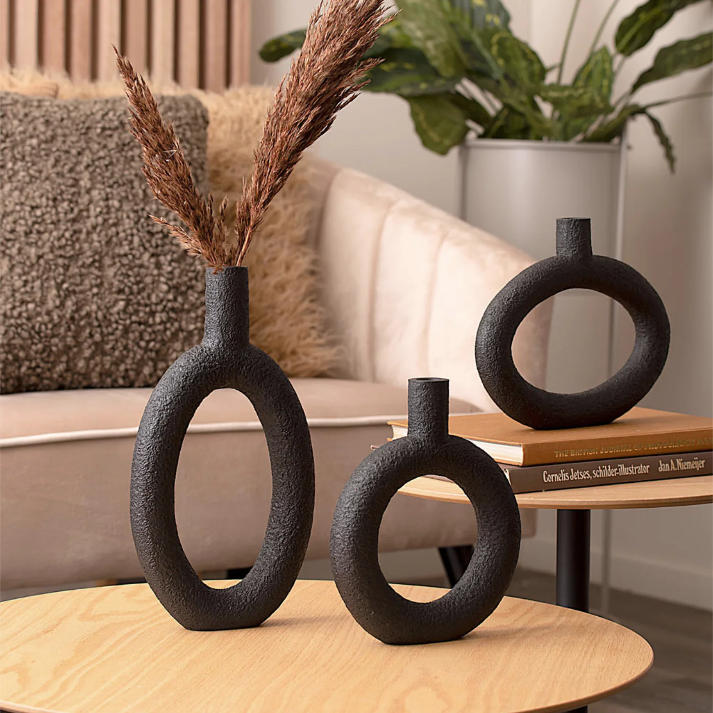 Thora Black Oval Candle Holder - Image 2
